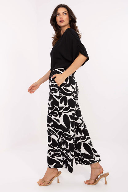 Women's Trousers Model 215122 Sublevel