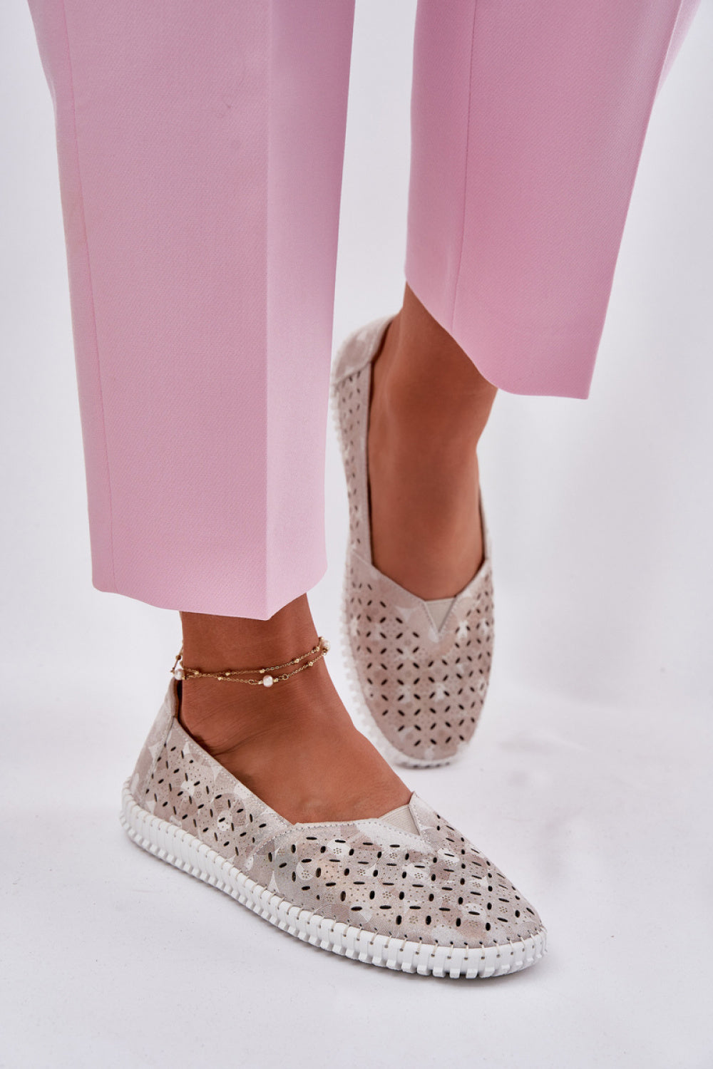 Low shoes model 215144 Step in style
