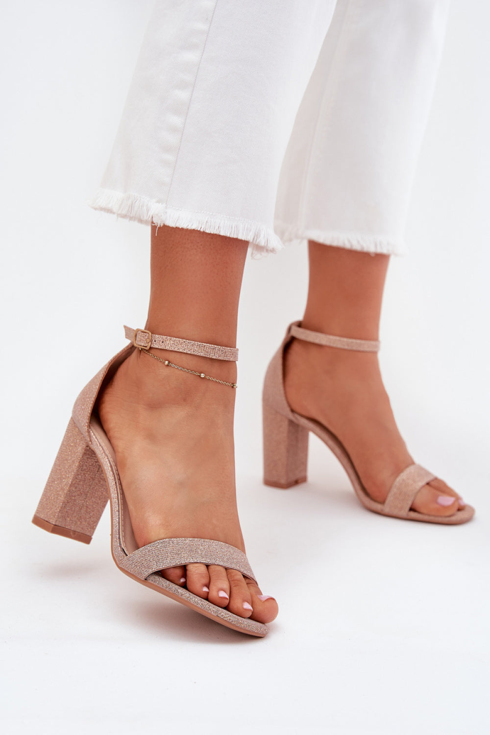 Heeled sandals model 215640 Step in style