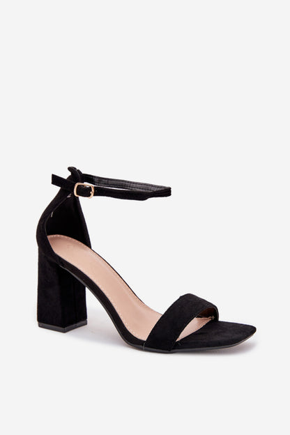 Sandals with heel model 215703 Step in style