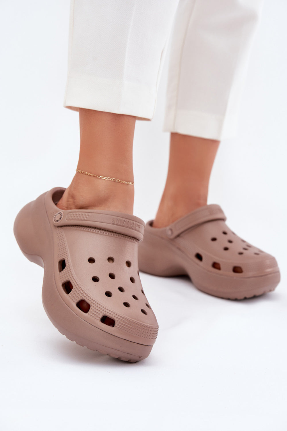Mules model 215960 Step in style