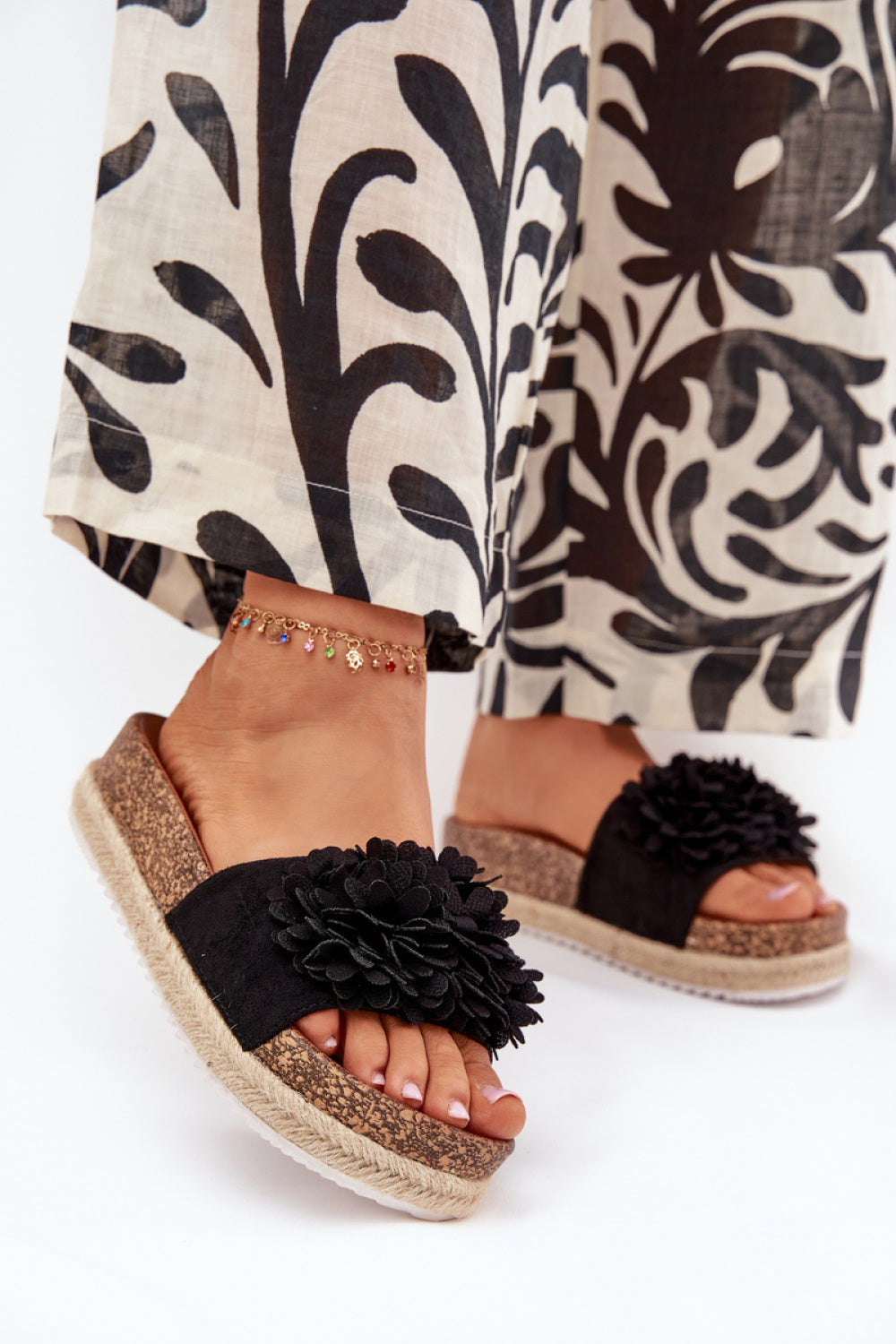 Slippers model 216070 Step in style