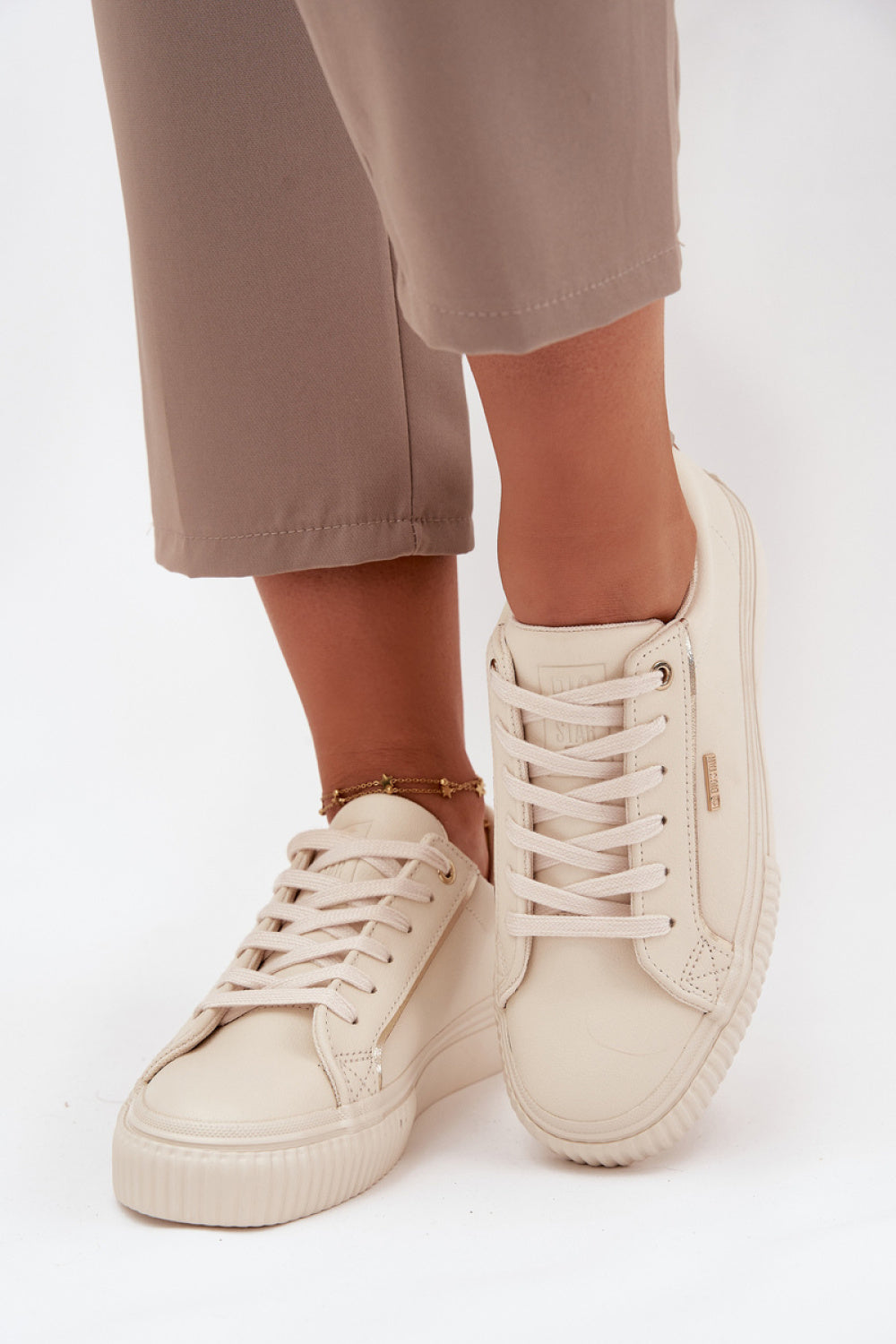 Sneakers model 216434 Step in style