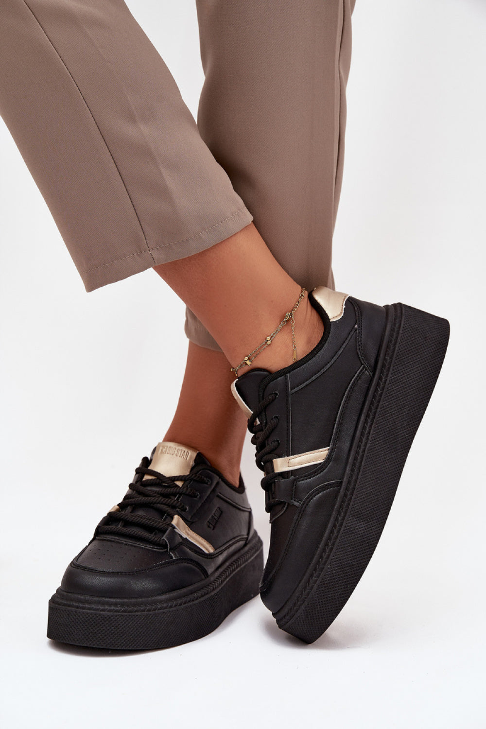Sneakers model 216466 Step in style