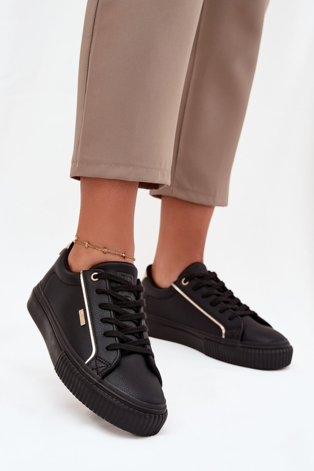 Sneakers model 216473 Step in style