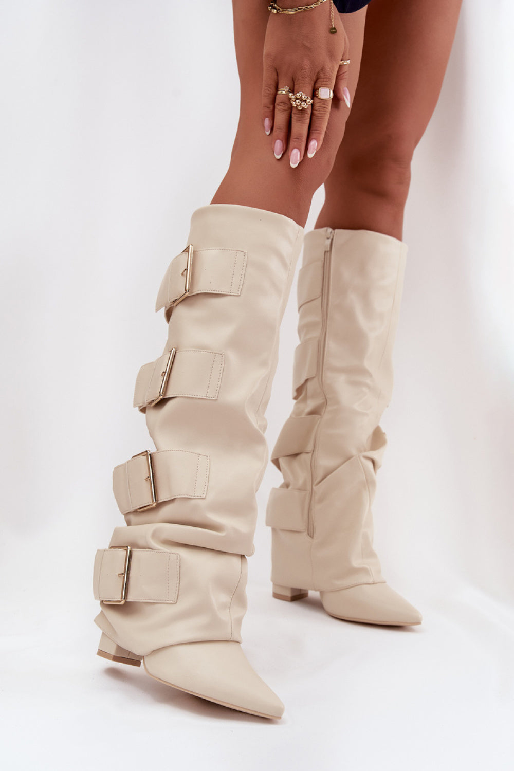 Boots with heels model 217202 Step in style