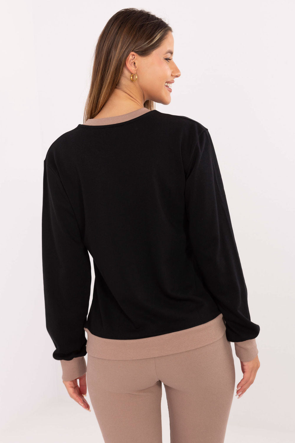 Sweater model 217304 Relevance