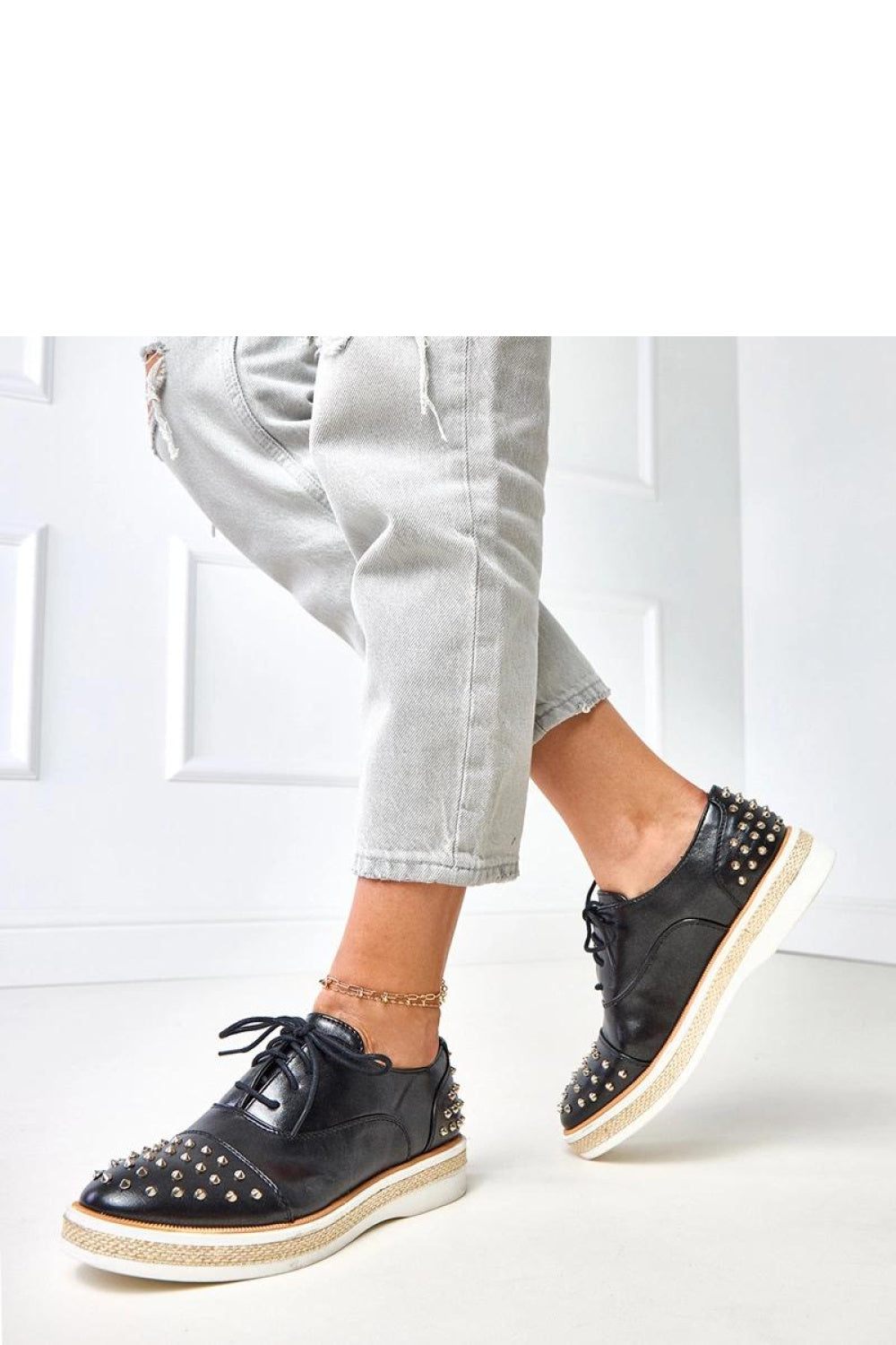 Low shoes model 217674 Solea