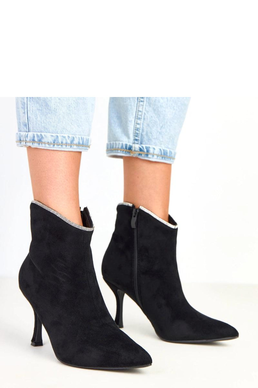 Ankle boots with heel model 217908 Solea