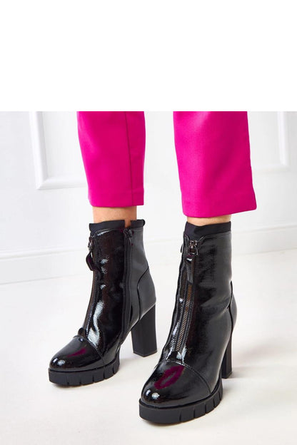 Ankle boots with heel model 217947 Solea