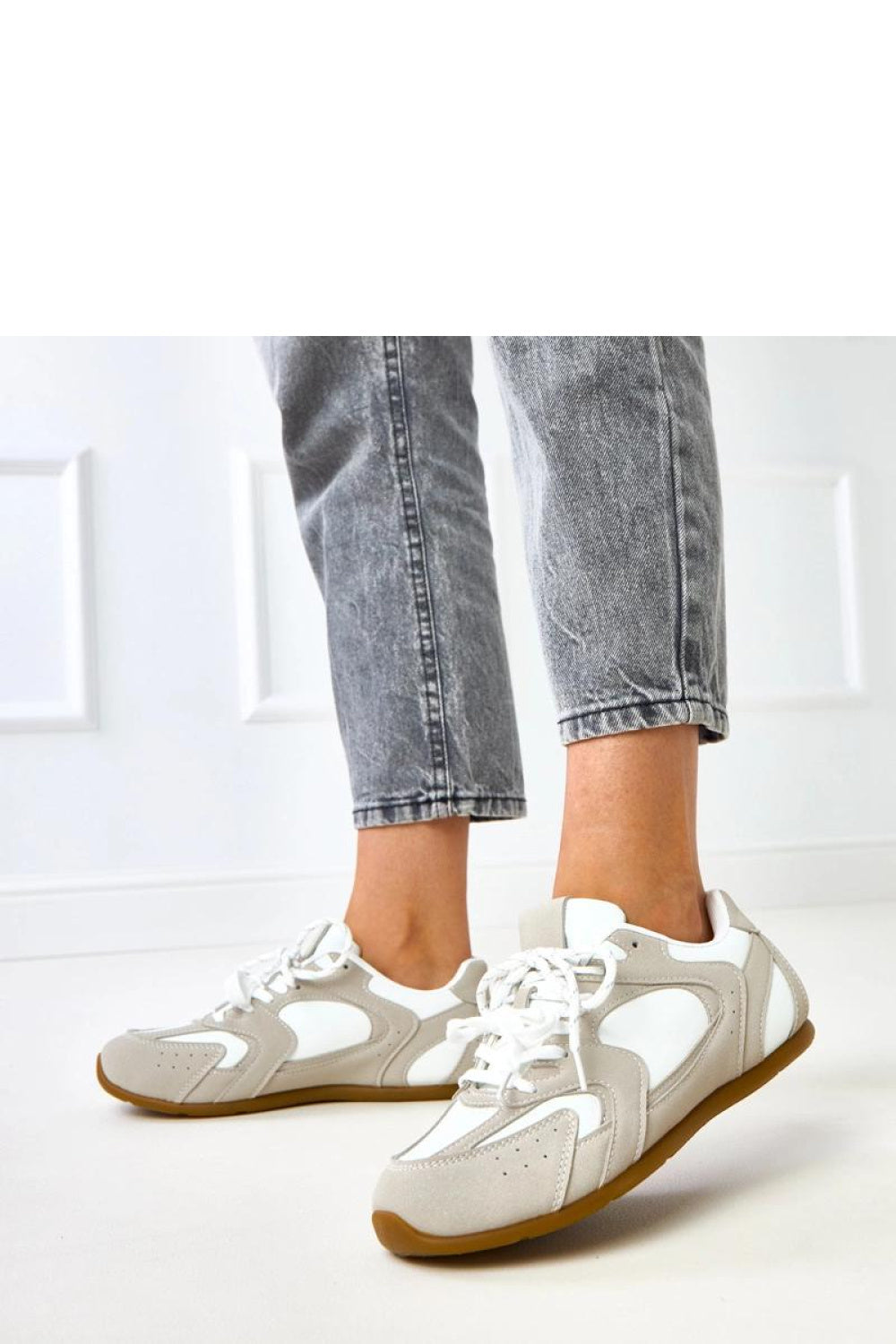 Sneakers model 218153 Solea