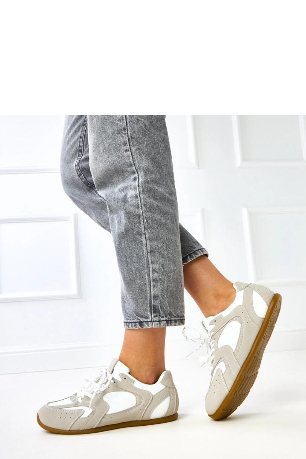 Sneakers model 218153 Solea