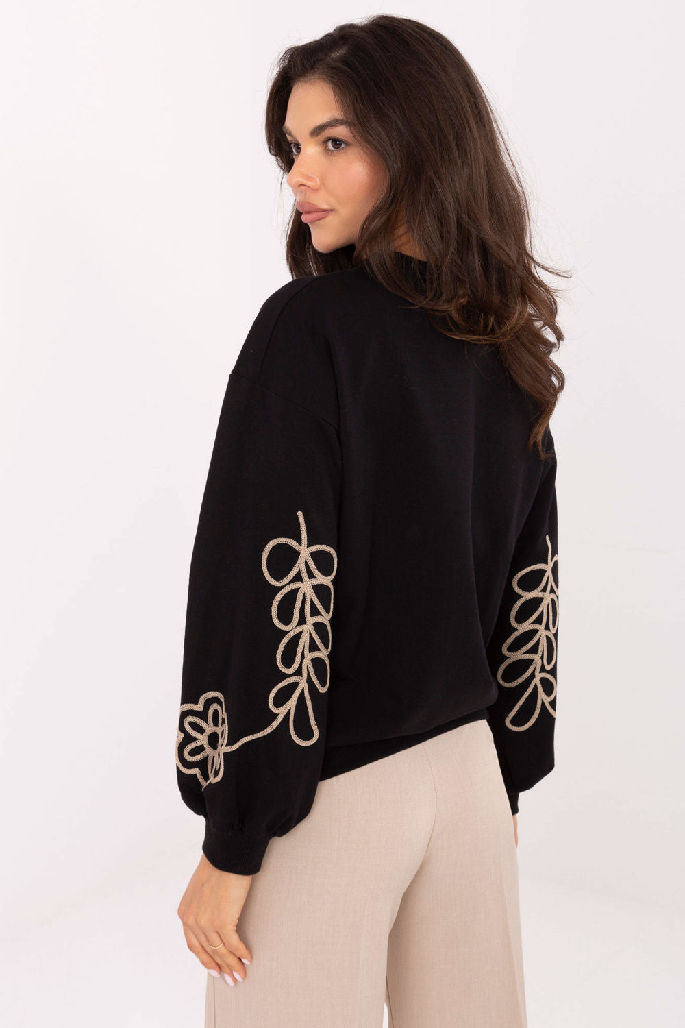 Sweater model 218383 Relevance