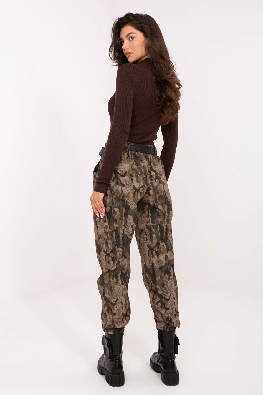 Women's trousers model 218436 Italy Moda
