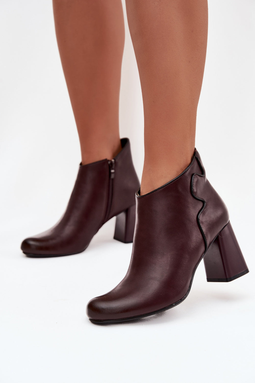 Ankle boots with heel model 218707 Step in style