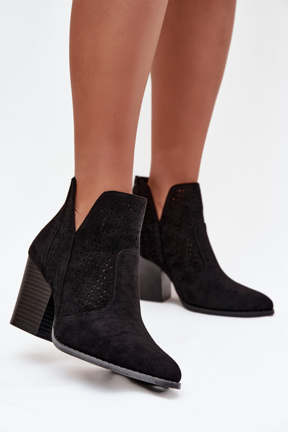 Heeled ankle boots model 218728 Step in style