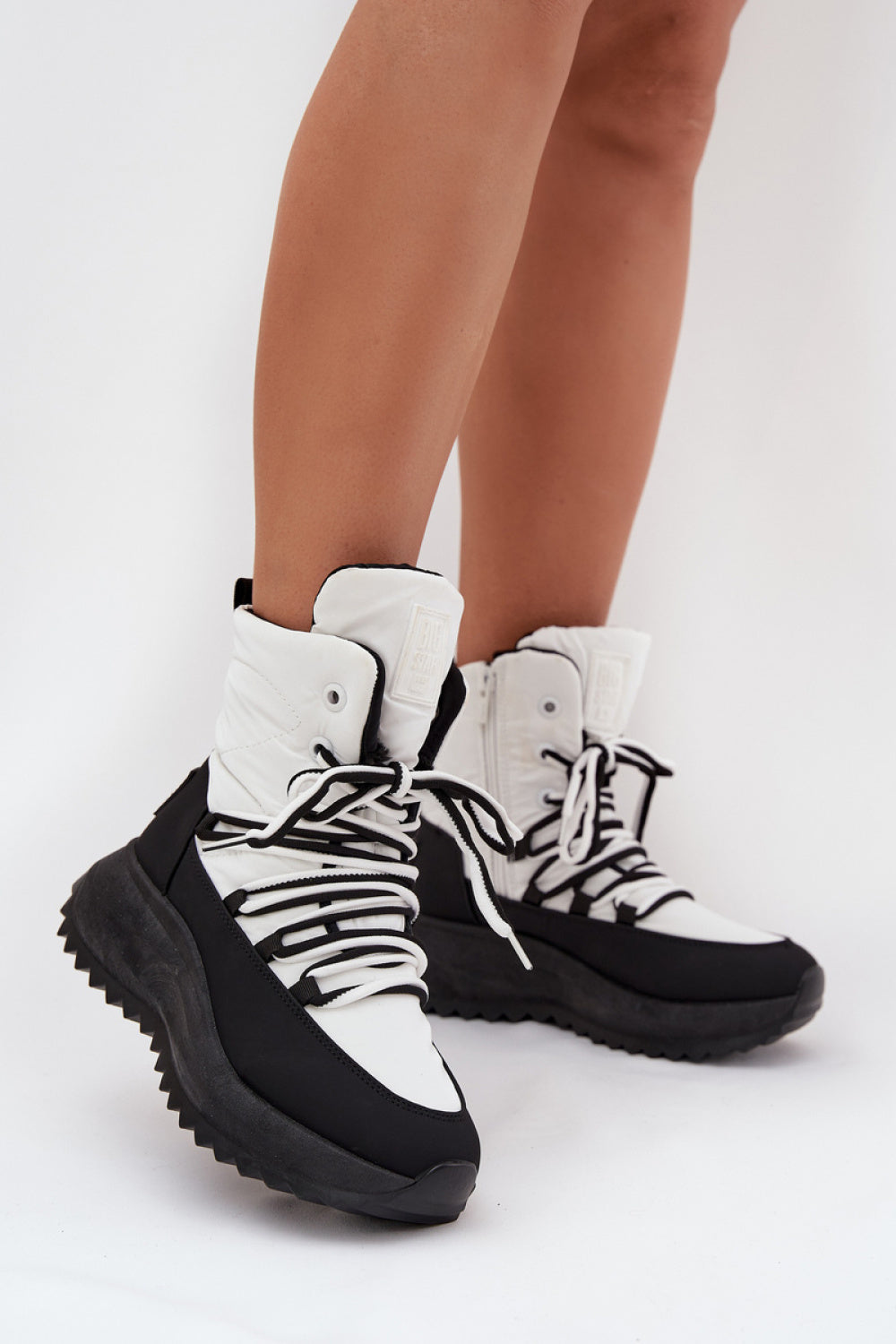 Snowshoes model 218750 Step in style