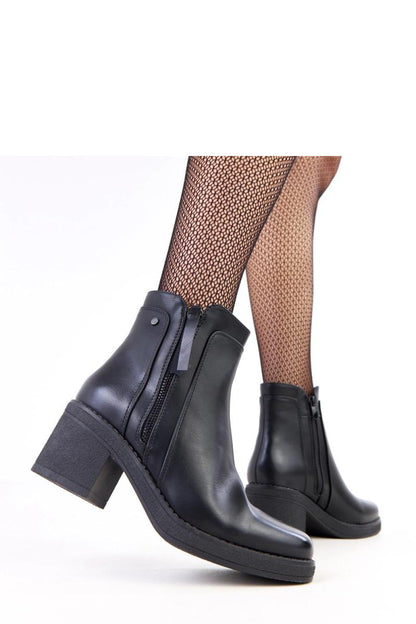 Heeled ankle boots model 218812 Solea