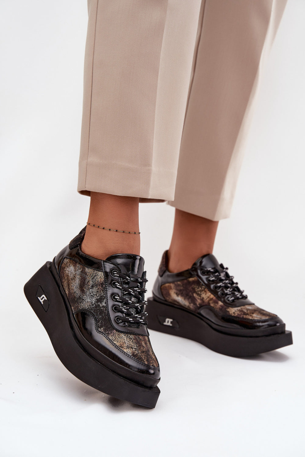 Low Shoes model 219106 Step in style
