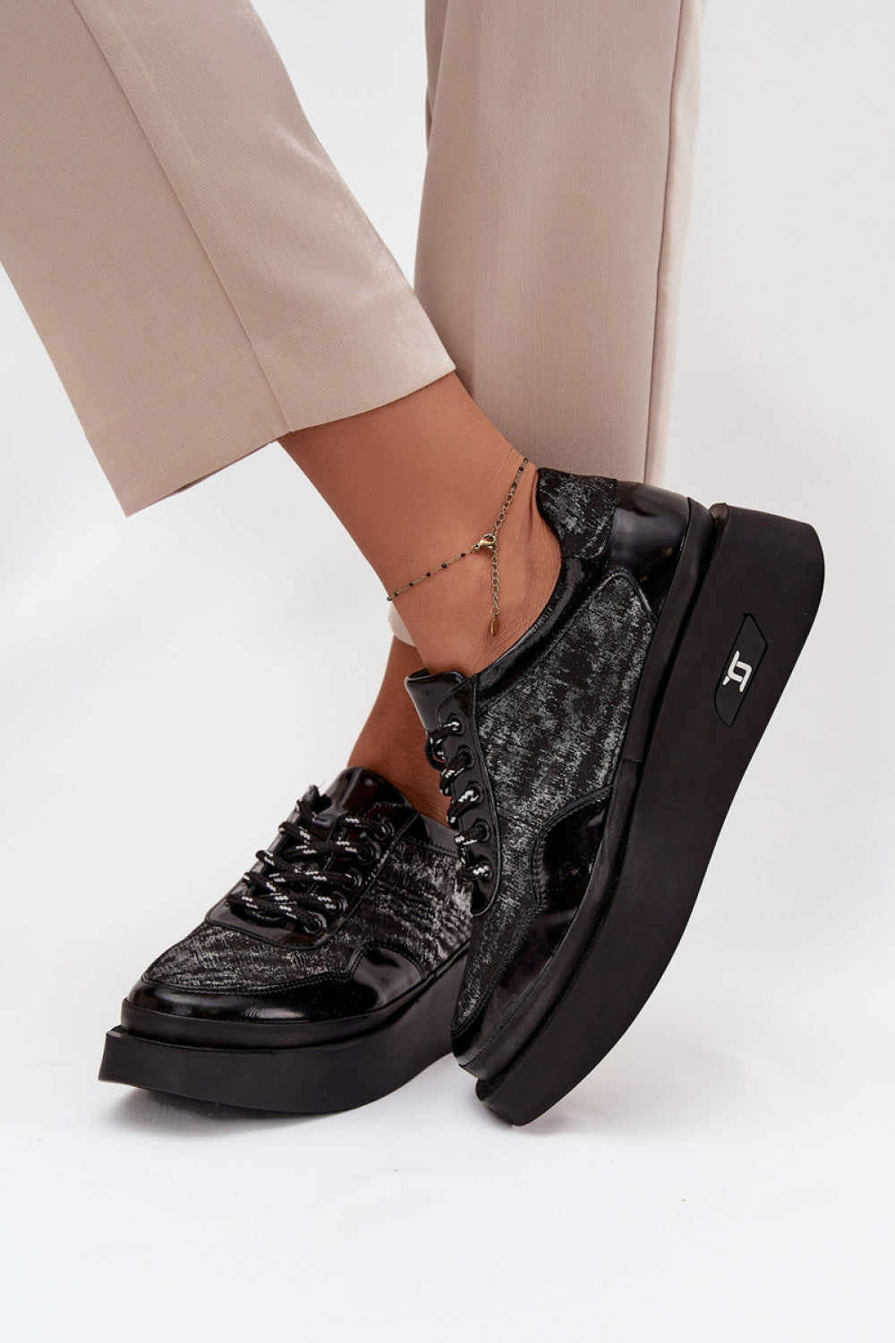 Low shoes model 219107 Step in style