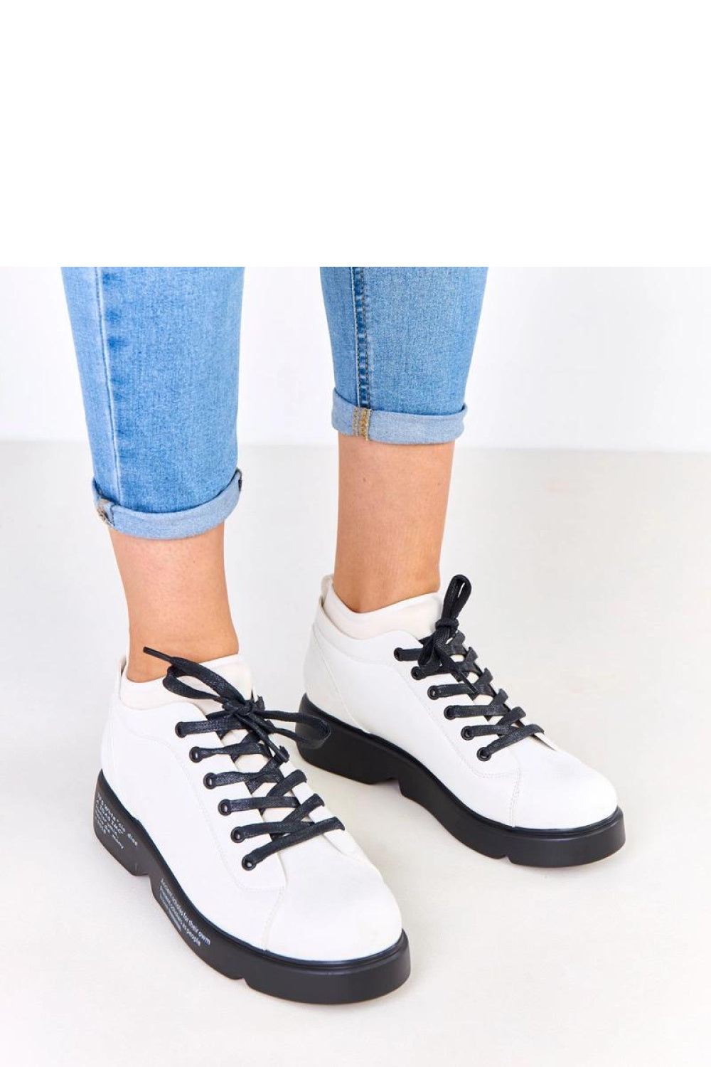 Low shoes model 219172 Solea