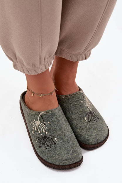 Slippers model 220064 Step in style