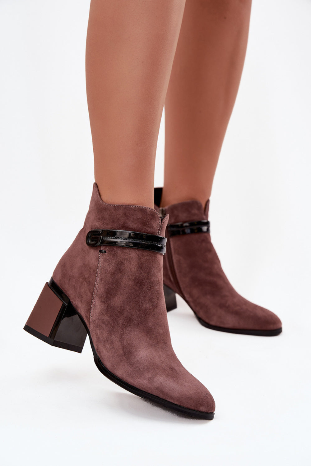 Ankle boots with heel model 220198 Step in style