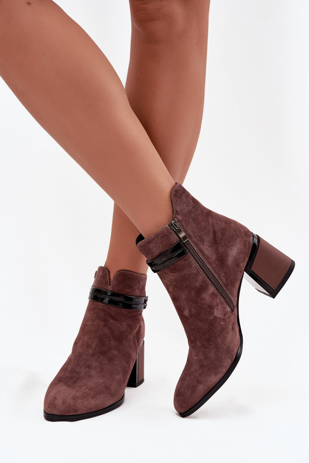 Ankle boots with heel model 220198 Step in style