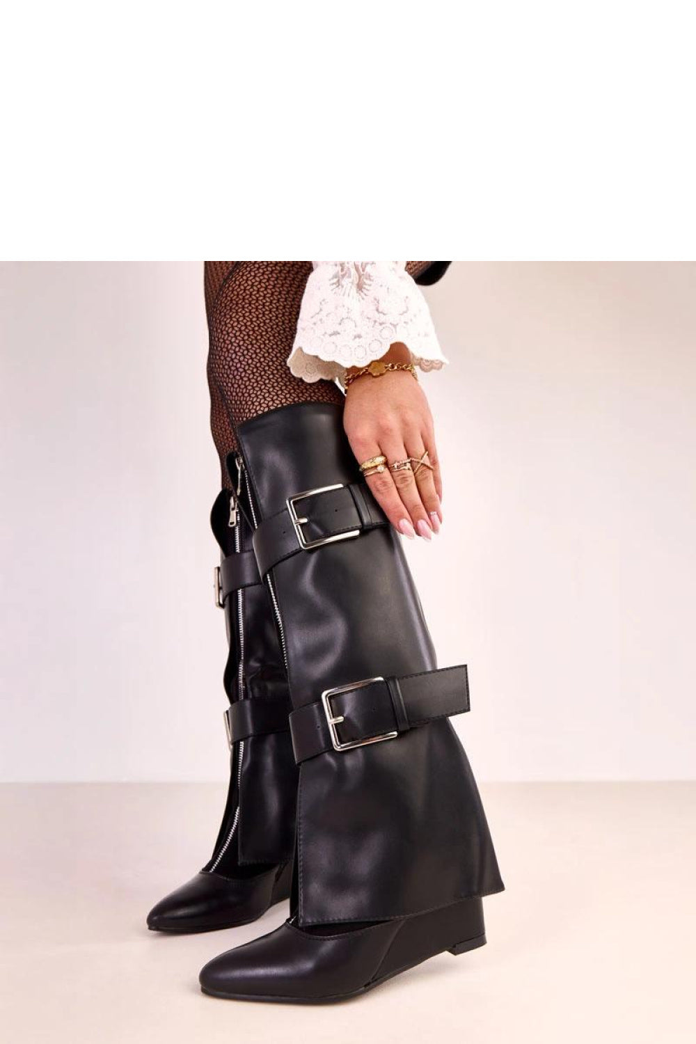 Platform boots model 220243 Solea