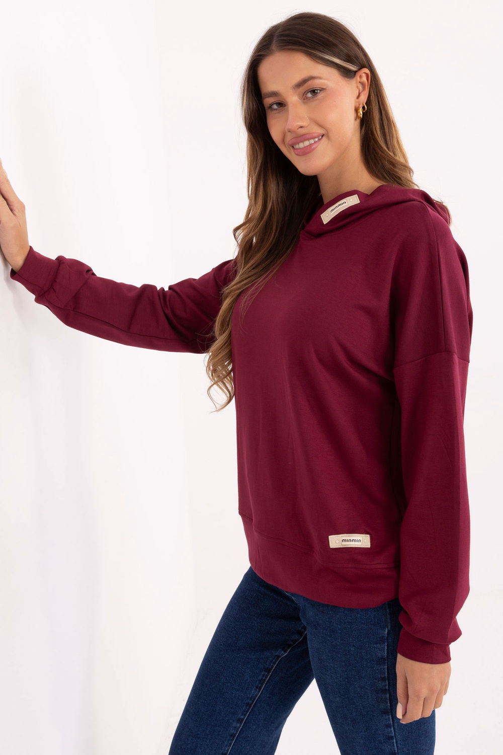 Sweater model 220418 Relevance