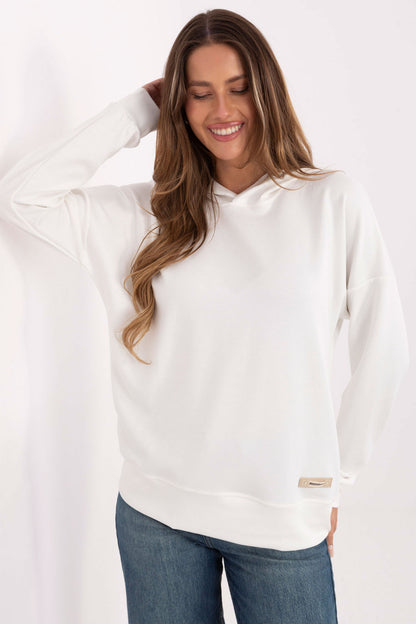 Sweater model 220421 Relevance