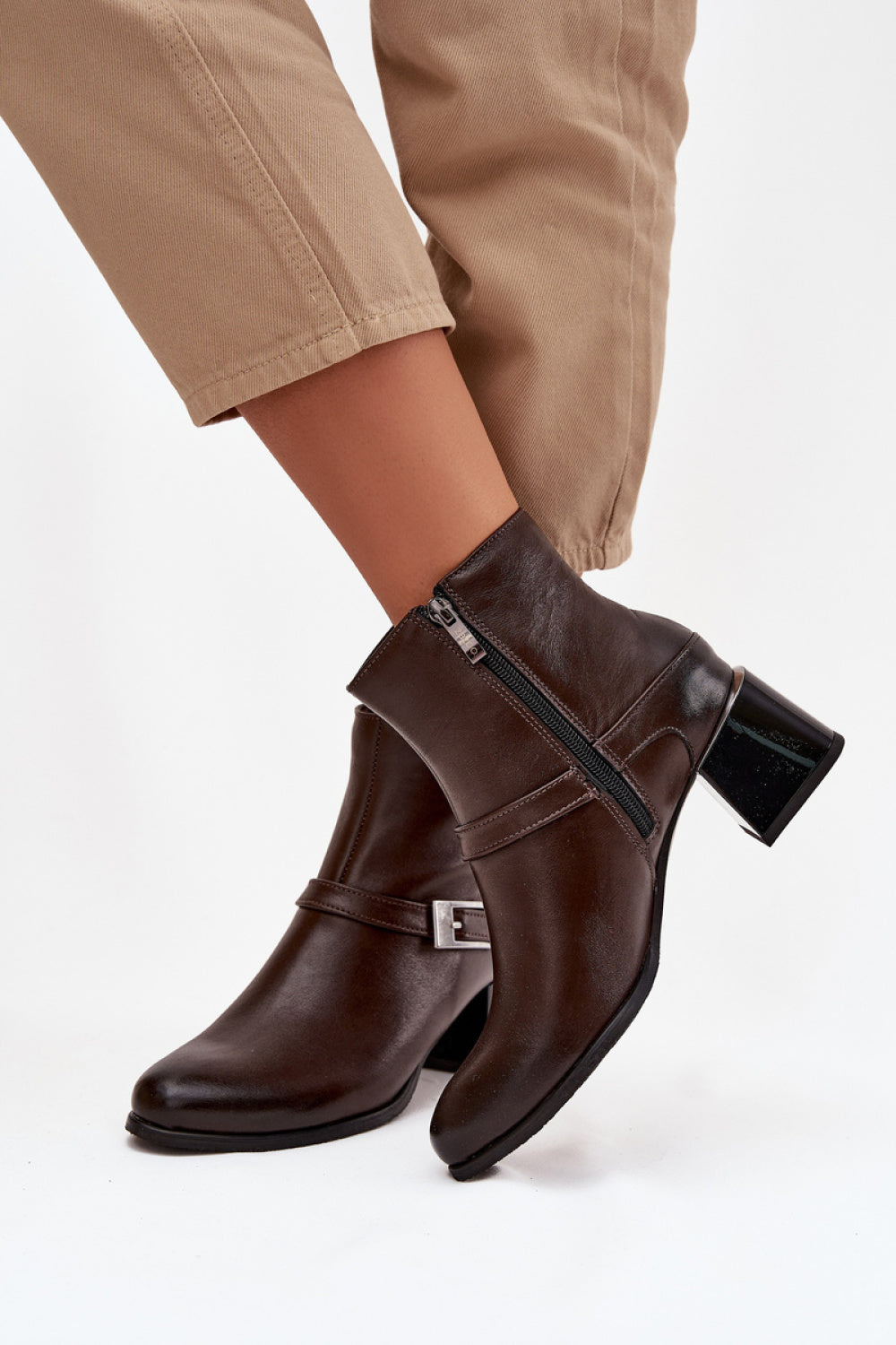 Ankle boots with heel model 220702 Step in style