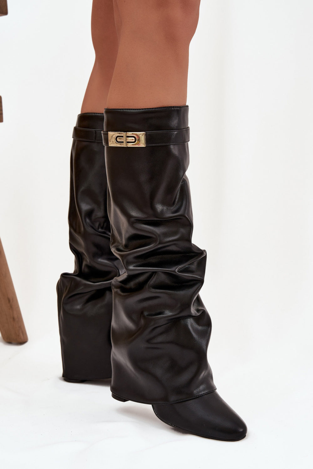 Boots with heels model 220723 Step in style