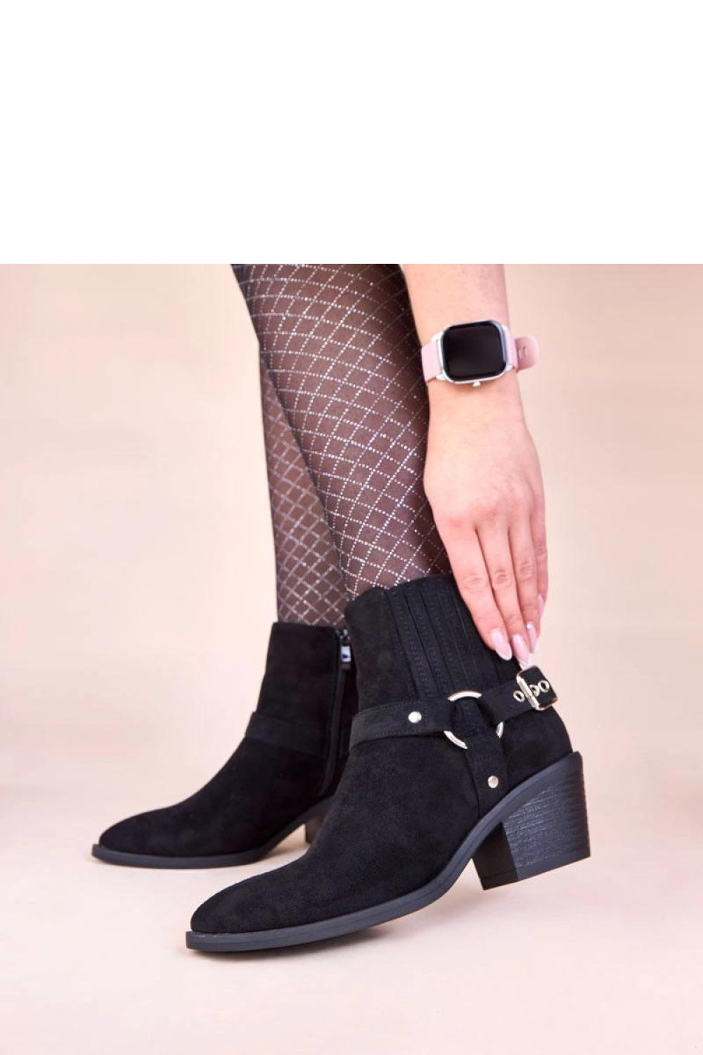 Ankle boots with heel model 221024 Solea