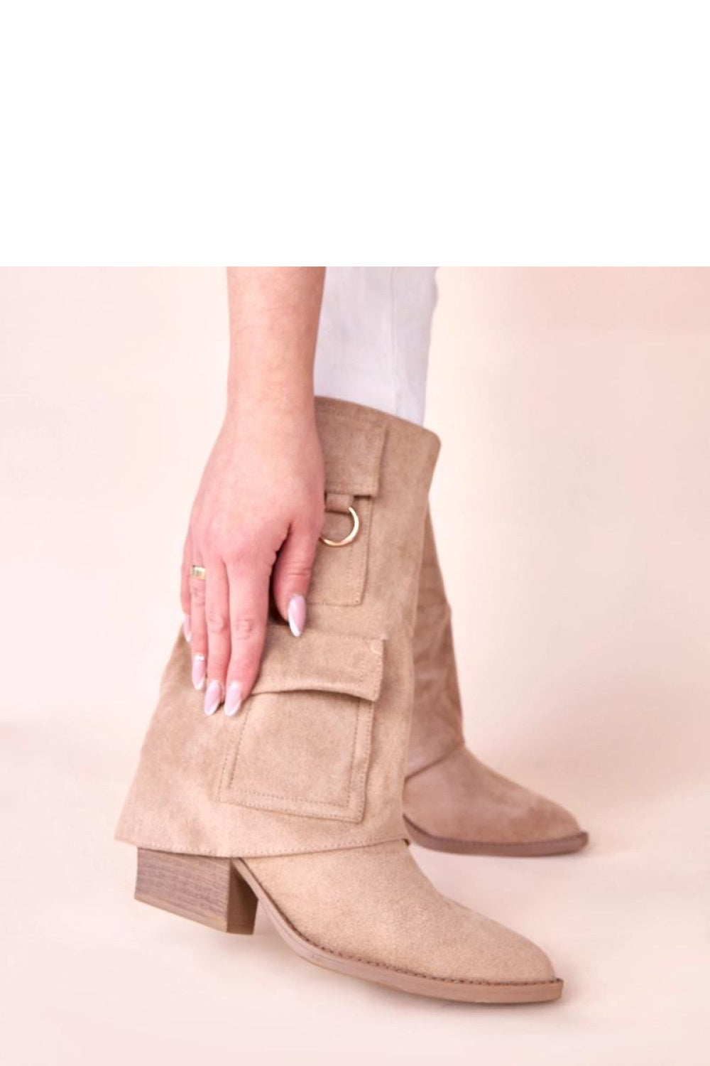 Ankle boots with heel model 221367 Solea