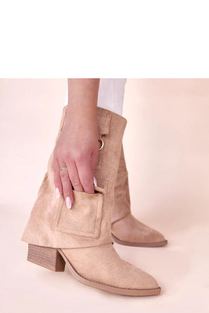 Ankle boots with heel model 221367 Solea