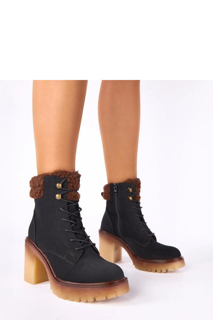 Ankle boots with heel model 222347 Solea