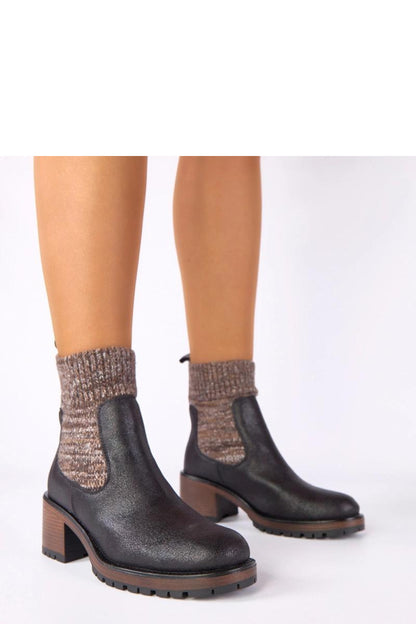 Heeled ankle boots model 222348 Solea