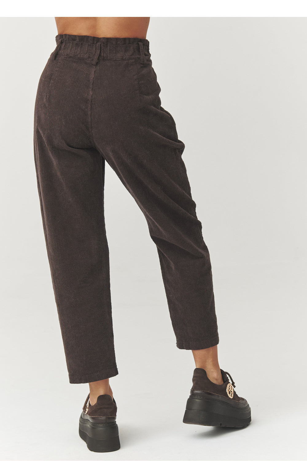 Cordhosen model 223243 Makadamia