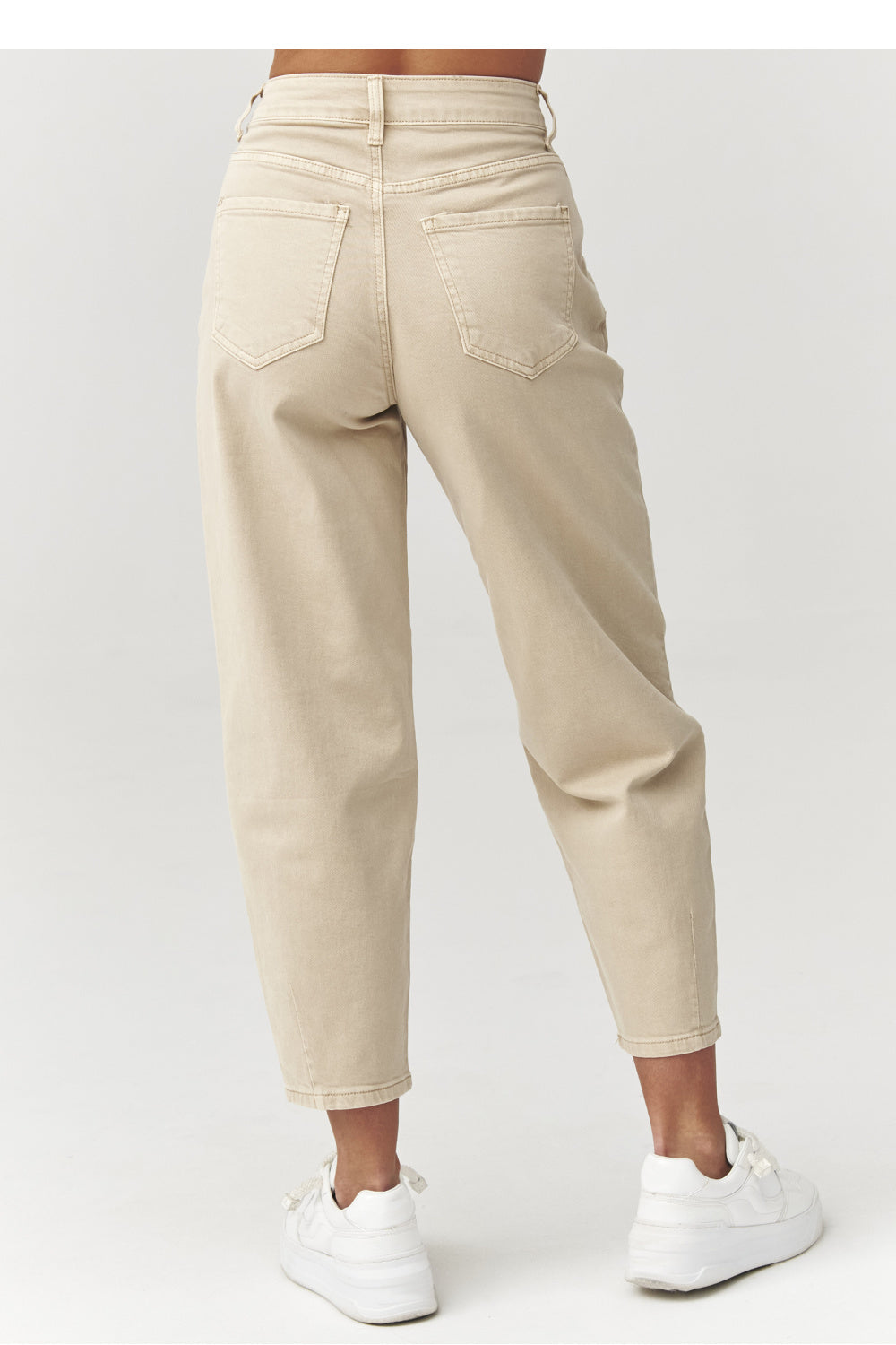 Jeans model 223265 Makadamia