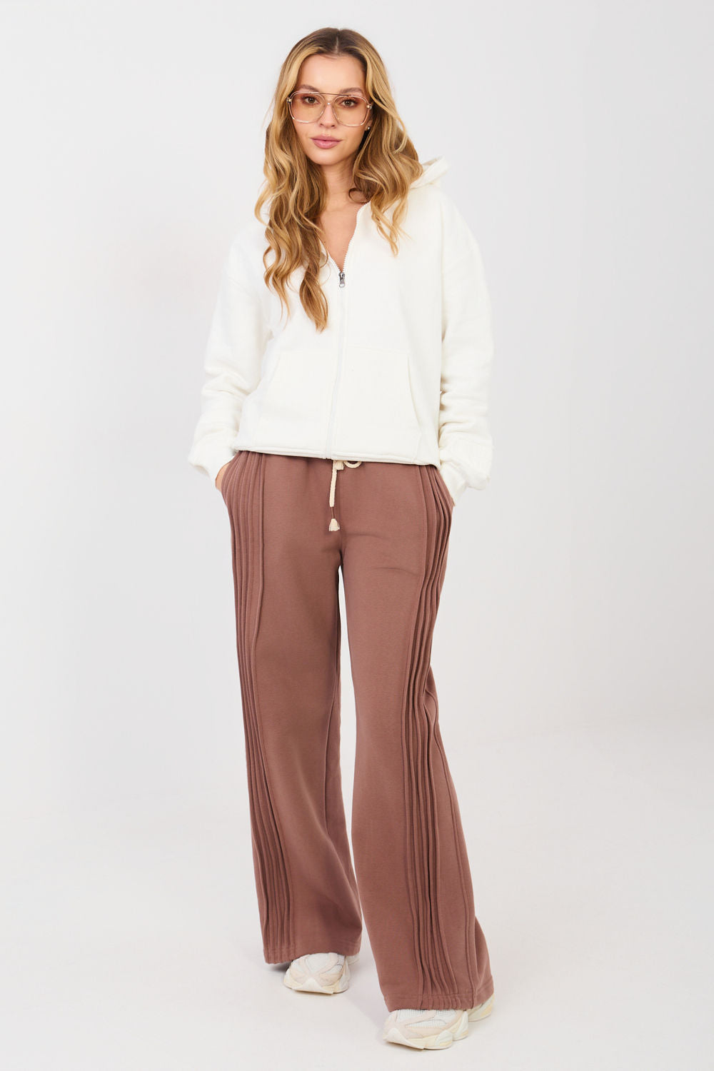 Sweater model 224116 Factory Price
