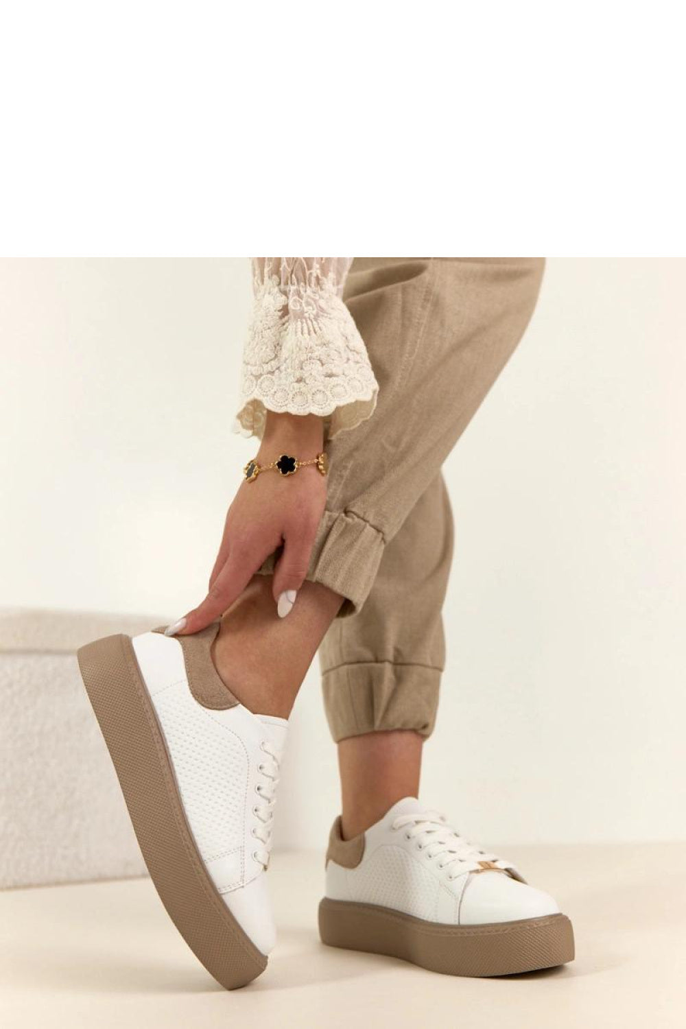 Sportliche Schuhe auf Plattform model 224958 Solea