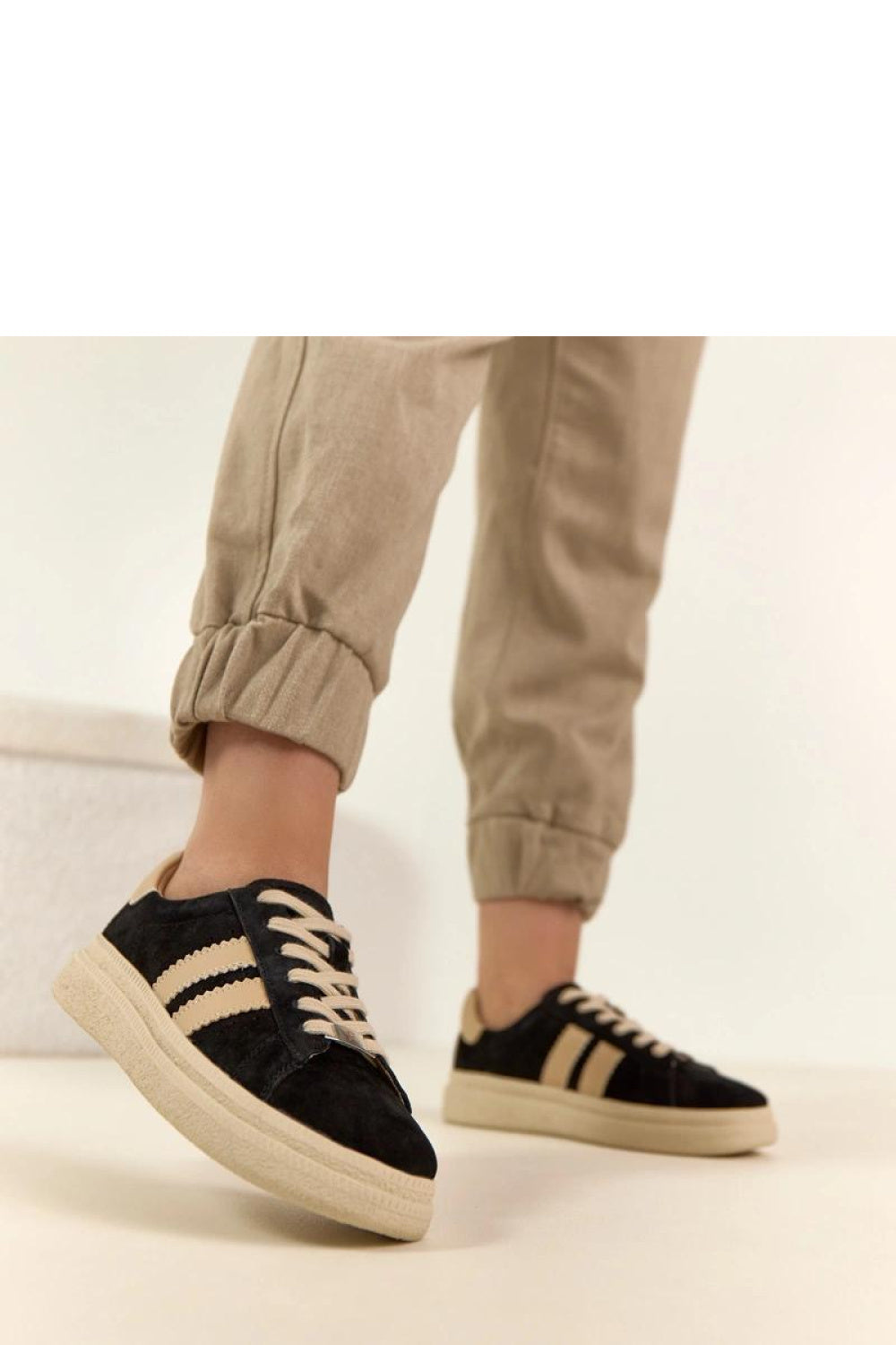 Sportliche Schuhe auf Plattform model 224959 Solea