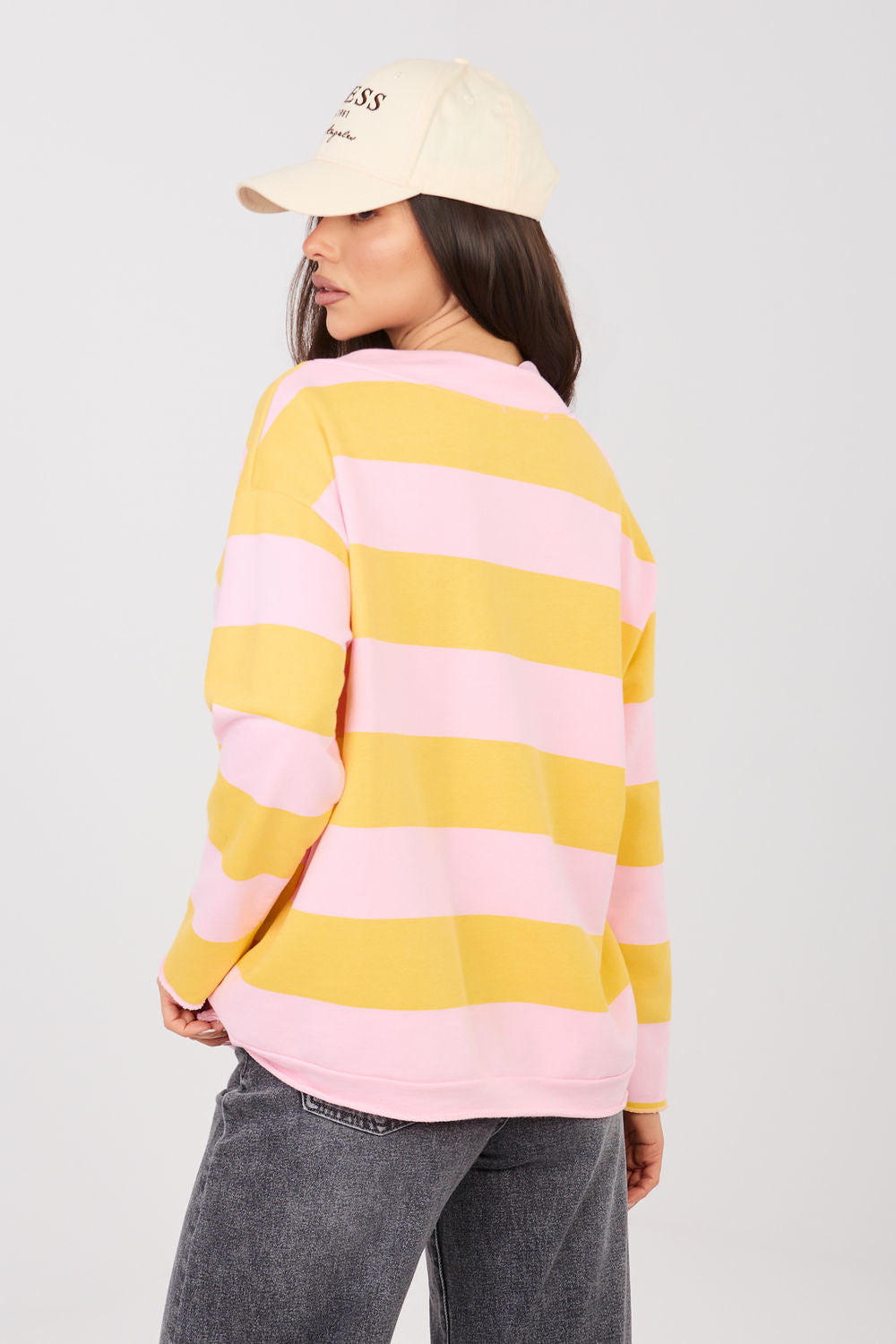 Sweater model 225055 Factory Price