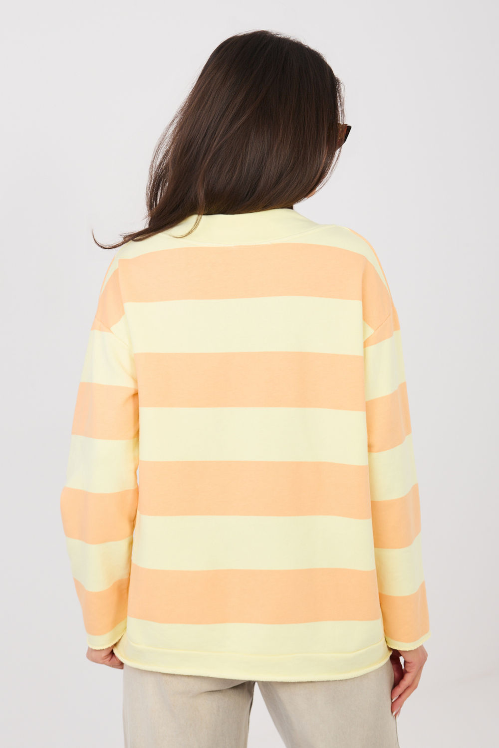 Sweater model 225056 Factory Price