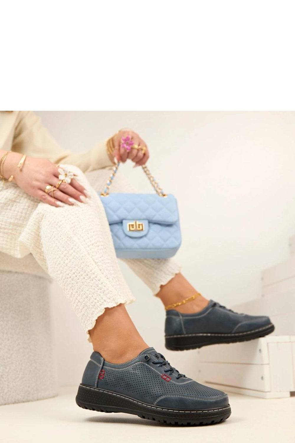 Low shoes model 225599 Solea