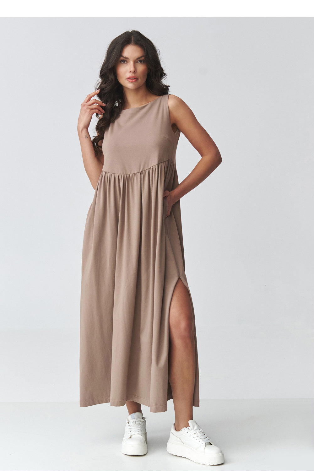 Alltagskleid model 225637 Makadamia
