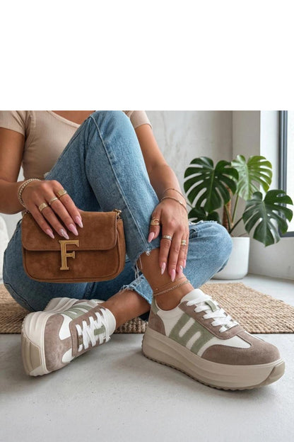 Sportliche Schuhe auf Plattform model 226029 Solea