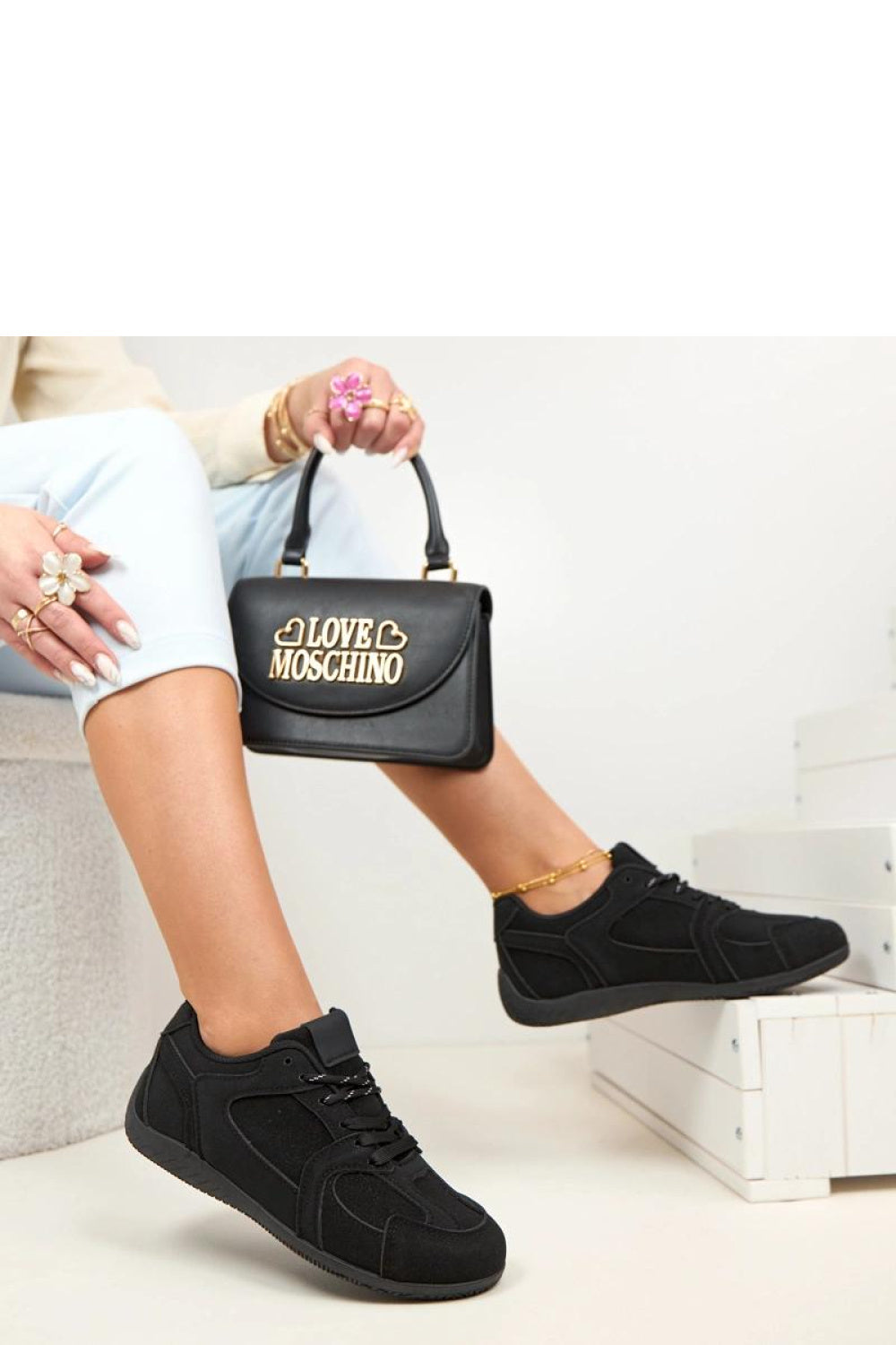 Athletic shoes model 226047 Solea