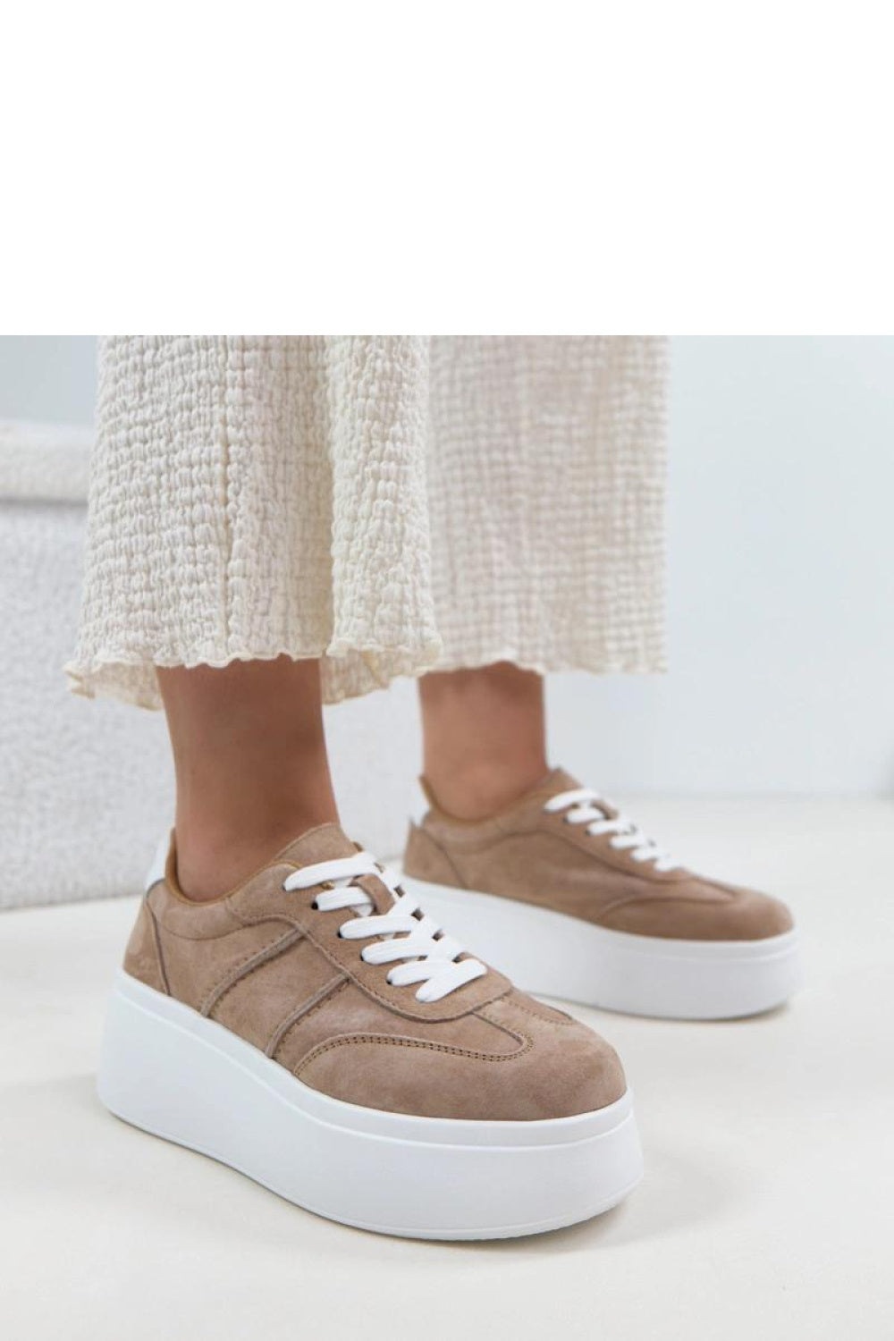Sportliche Schuhe auf Plattform model 226587 Solea